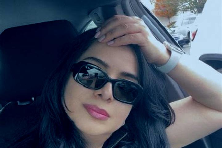 Mila, 20 — Escort in Zarrin Shahr, Iran