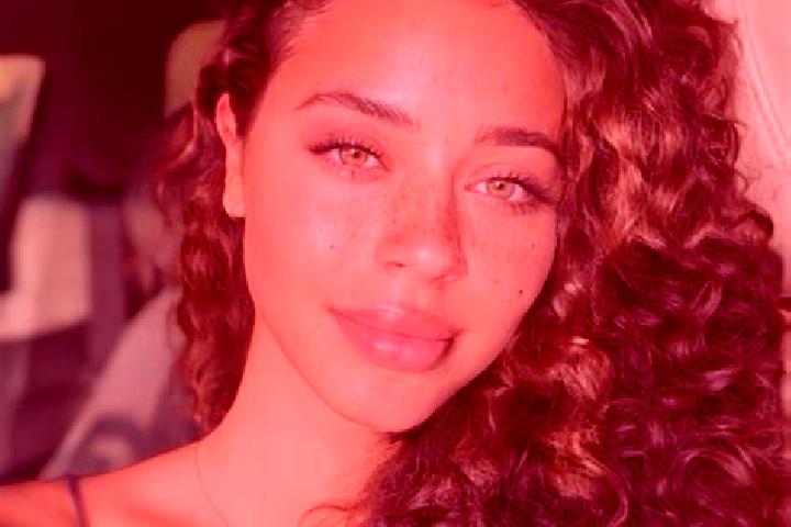 Mila, 21, a black hazel-eyed ebony companion based in Nuden. Offering BDSM, Roleplay, Striptease, Couples, Erotic Massage. Available for incall and outcall, ...