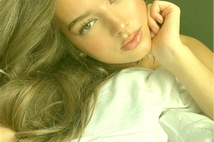 Mila, 21, a chestnut hazel-eyed caribbean companion based in Liliongan. Offering CIM, 69, A-Level, BDSM. Available for incall and outcall, day and evening da...