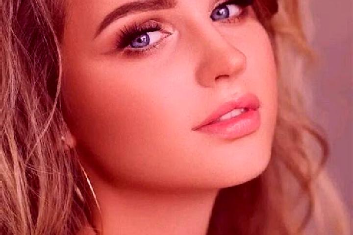 Mila, 21, a dark blonde blue-eyed caribbean companion based in Cibaliung. Offering Prostate Massage, Tantra, Dinner Date, Girlfriend Experience, A-Level. Ava...