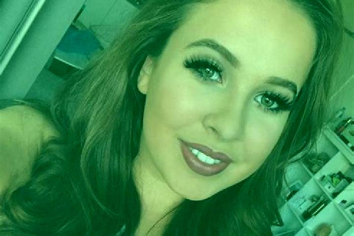 Mila, 21, a dark blonde dark-eyed caucasian companion based in Formoso. Offering Couples, GFE. Available for incall and outcall, overnight bookings available.