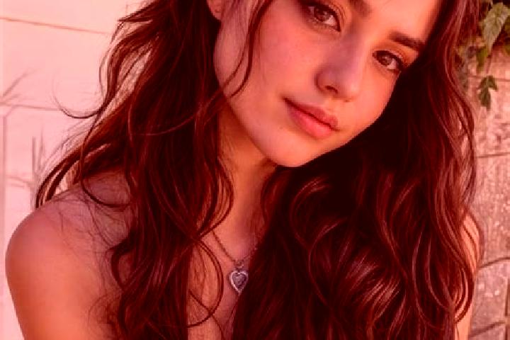 Mila, 21, a red hazel-eyed middle eastern companion based in Duebendorf / Kunklerstrasse. Offering BDSM, OWO, Tantra, Fetish. Available for incall and outcal...