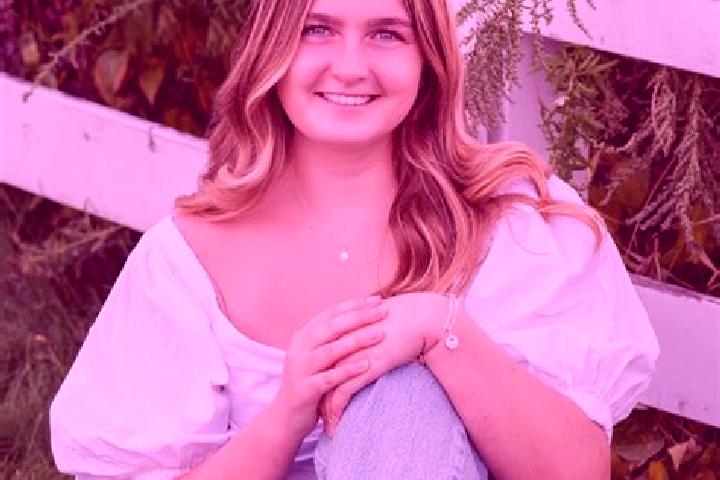 Mila, 21 — Escort in North Walpole, United States