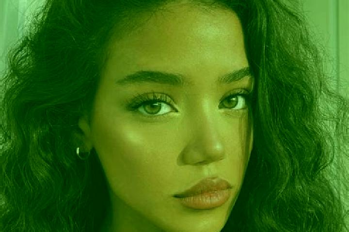 Mila, 22, a black brown-eyed mediterranean companion based in Moeche. Offering Striptease, BDSM, 69. Available for incall and outcall, day and evening dates.