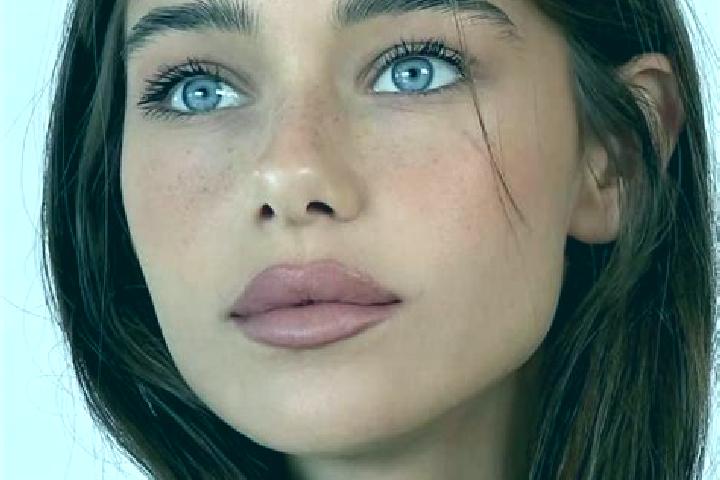 Mila, 22, a brunette amber-eyed caribbean companion based in Cerilly. Offering Duos, Travel Companion, Fetish. Available for incall and outcall, overnight bo...