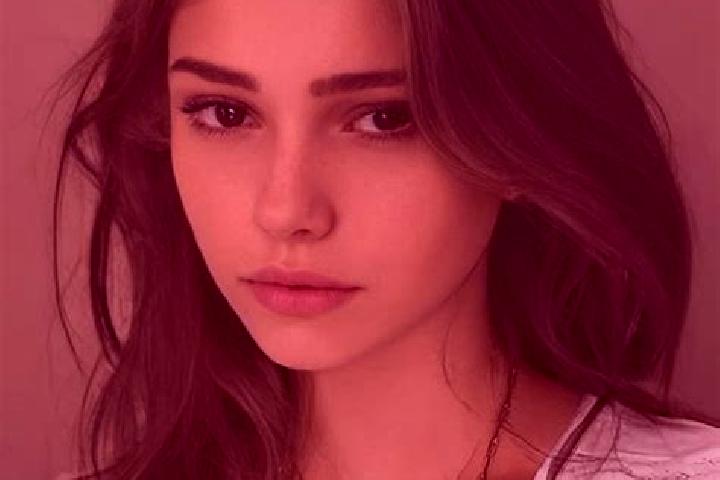 Mila, 22, a chestnut hazel-eyed mediterranean companion based in Tamaroa. Offering Travel Companion, Domination, Massage. Available for incall and outcall, d...