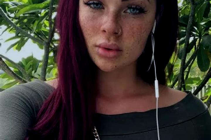 Mila, 22, a red amber-eyed middle eastern companion based in San Giusto Canavese. Offering Couples, Duos, Tantra. Available for incall and outcall, day and e...