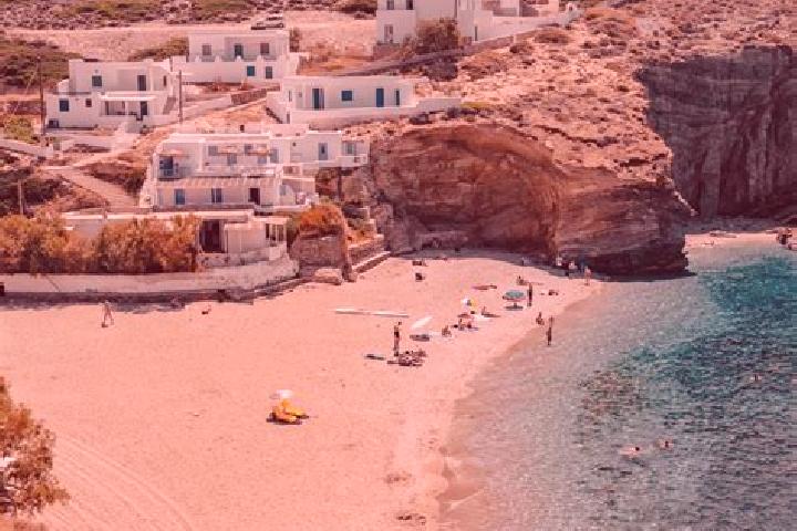 Mila, 22 — Escort in Folegandros, Greece