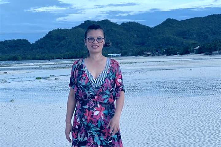 Mila, 22 — Escort in Loon, Philippines