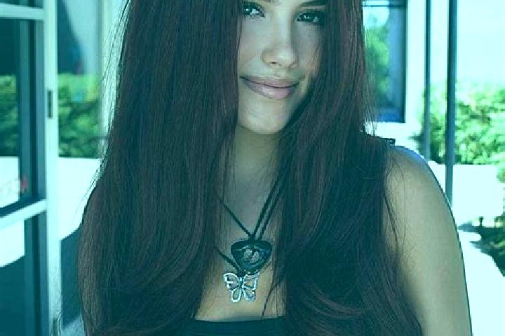 Mila, 23, a auburn dark-eyed mixed companion based in Nandibo Un. Offering OWO, Tantra, Massage. Available for incall and outcall, day and evening dates.