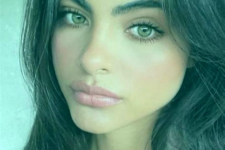 Mila, 23, a brunette blue-eyed indian companion based in Algutsrum. Offering Deep French Kissing, OWO, Massage. Available for incall and outcall, overnight b...