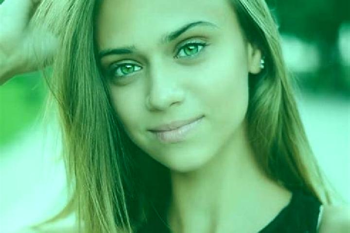 Mila, 23, a dark blonde green-eyed caribbean companion based in Chigwell. Offering Erotic Massage, GFE, Girlfriend Experience, Dinner Date. Available for inc...