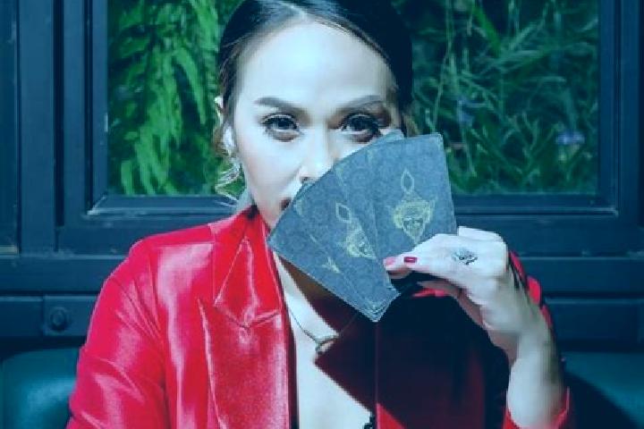 Mila, 23 — Escort in Bang Mun Nak, Thailand