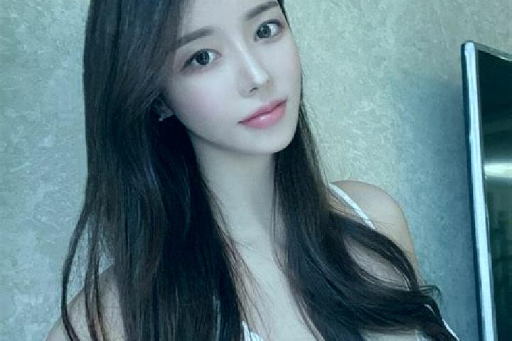 Mila, 23 — Escort in Bianzhuang, China