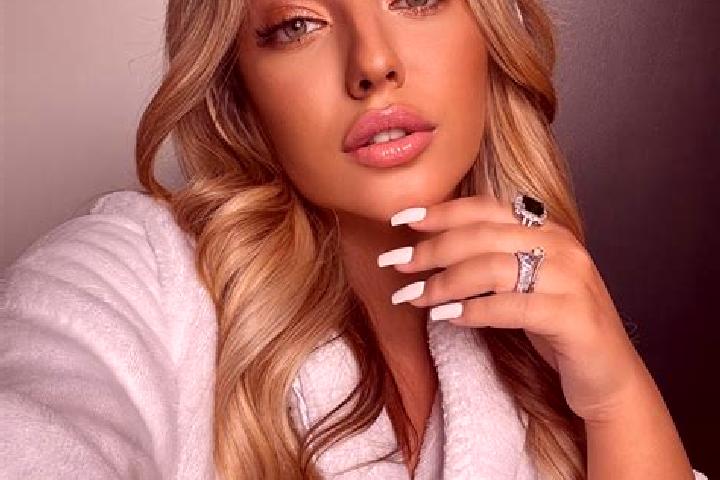 Mila, 23 — Escort in Narsdorf, Germany