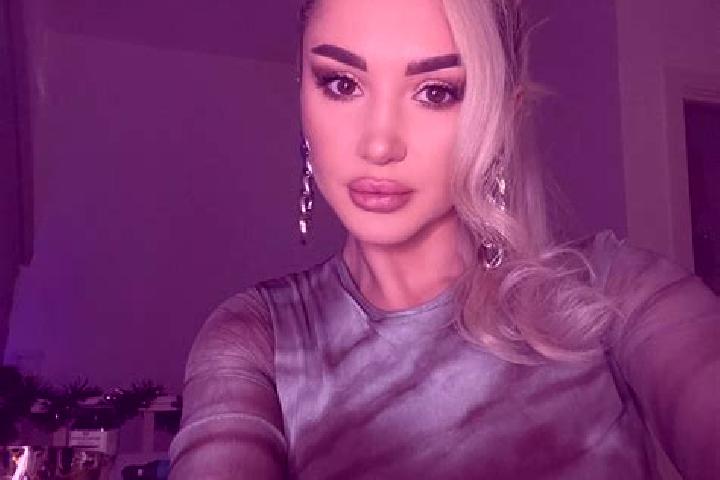 Mila, 24, a black grey-eyed mediterranean companion based in Seljord. Offering Fetish, GFE, Dinner Date, Girlfriend Experience, BDSM. Available for incall an...