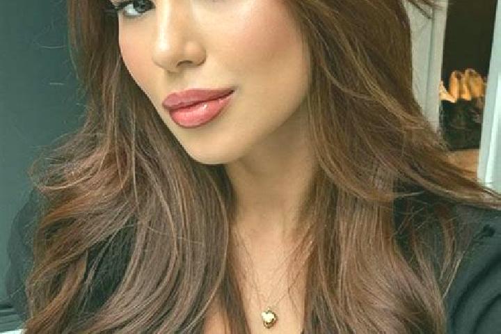 Mila, 24, a chestnut brown-eyed latina companion based in Hajjiabad. Offering Roleplay, Couples, Massage. Available for incall and outcall, day and evening d...