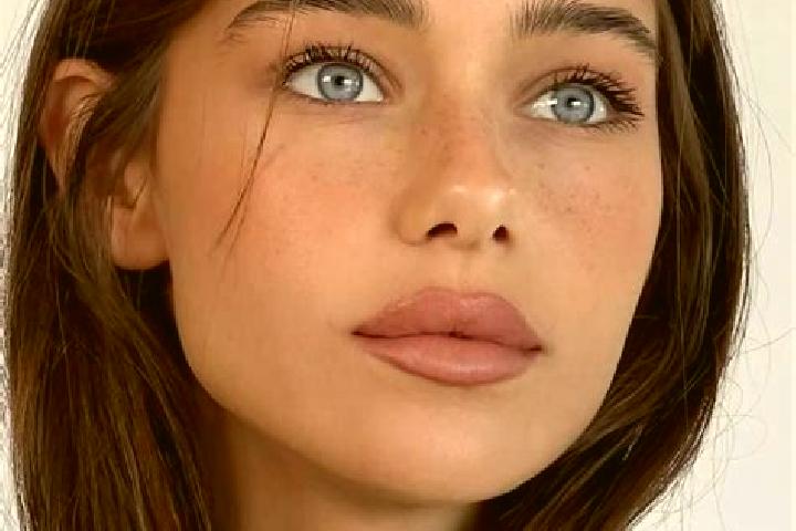 Mila, 25, a brunette amber-eyed european companion based in Thirunavaya. Offering Domination, GFE, CIM. Available for incall and outcall, day and evening dates.