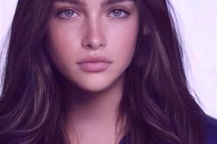 Mila, 25, a brunette blue-eyed caucasian companion based in River Valley. Offering Duos, Massage, Erotic Massage, Dinner Date. Available for incall and outca...