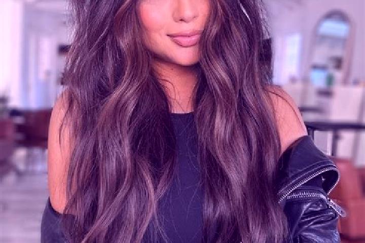 Mila, 25, a brunette dark-eyed indian companion based in Mountain Gate. Offering Erotic Massage, Party Girl, Overnight, 69. Available for incall and outcall,...