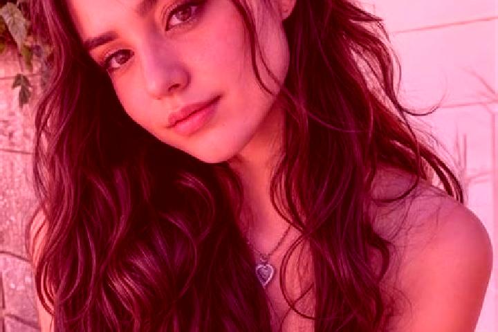 Mila, 26, a auburn hazel-eyed middle eastern companion based in Dampremy. Offering GFE, Roleplay, Domination. Available for incall and outcall, day and eveni...