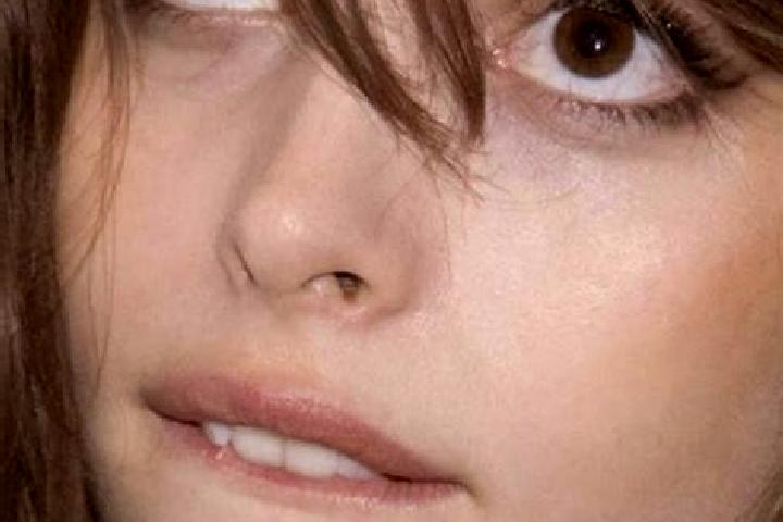 Mila, 26, a chestnut dark-eyed mixed companion based in Limoeiro do Norte. Offering A-Level, Roleplay, Domination, Striptease. Available for incall and outca...