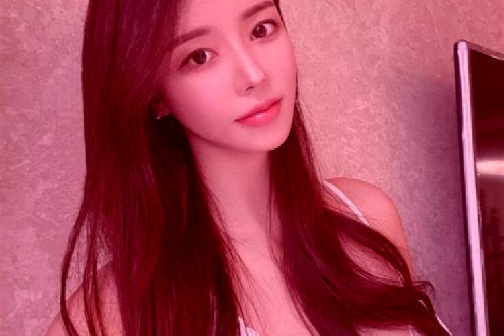 Mila, 26 — Escort in Huangliao, China