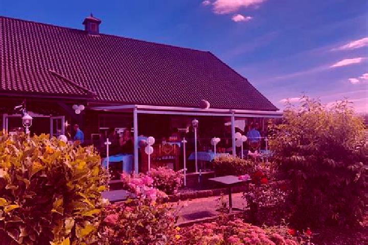 Mila, 26 — Escort in Oberrieden, Switzerland