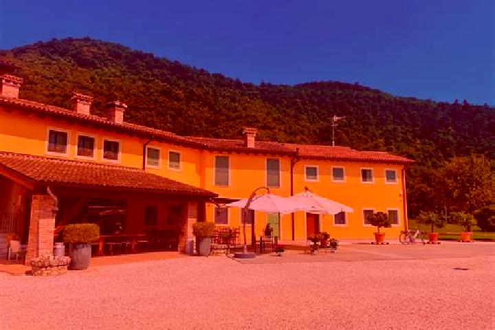 Mila, 26 — Escort in Villapinta, Italy