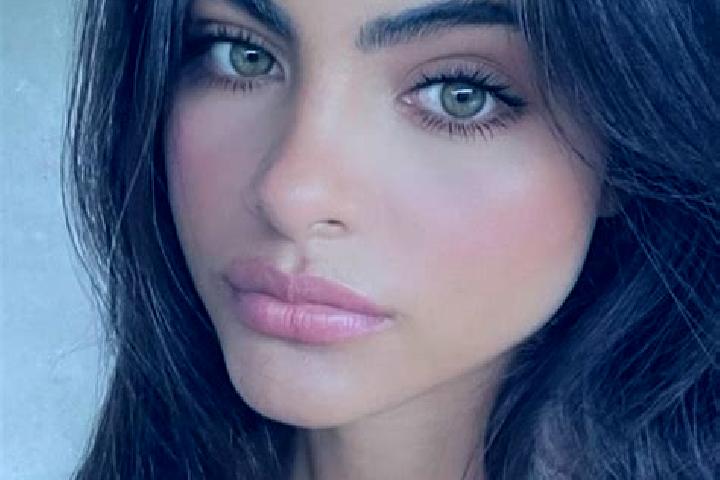 Mila, 27, a brunette dark-eyed european companion based in New Madison. Offering BDSM, Deep French Kissing, OWO, Domination, Girlfriend Experience. Available...
