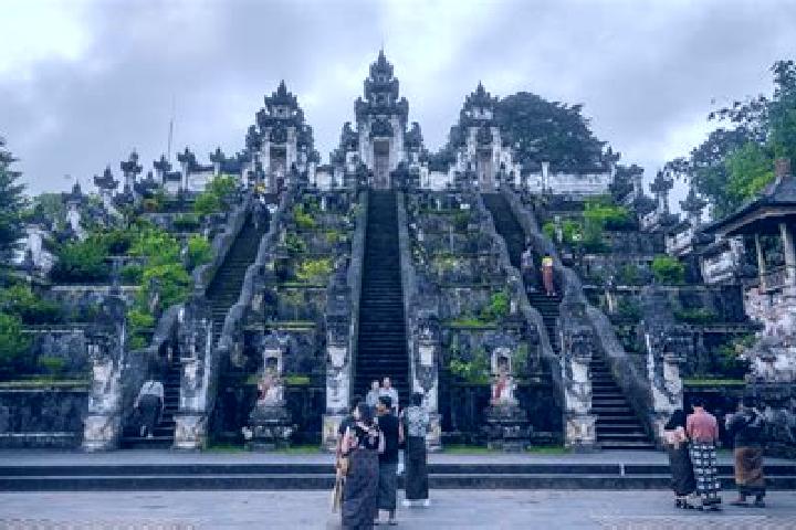 Mila, 27 — Escort in Hantara, Indonesia