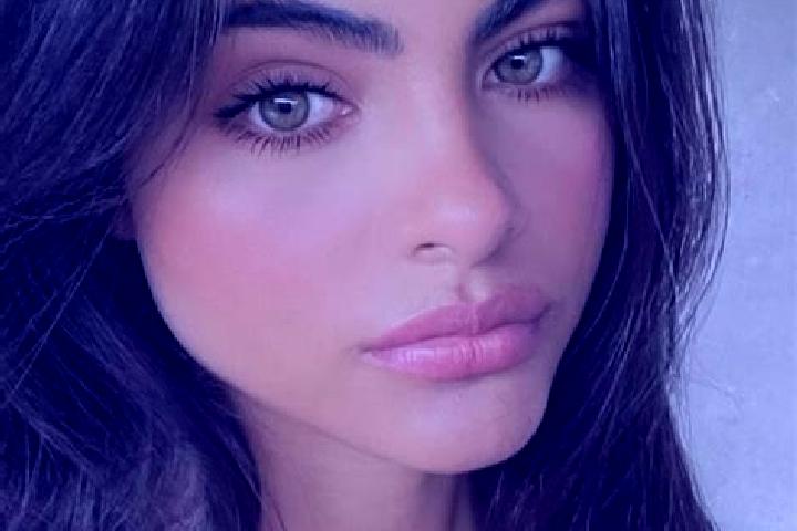 Mila, 28, a black hazel-eyed caucasian companion based in Ayatskiy. Offering Duos, Massage, Dinner Date, Party Girl, Erotic Massage. Available for incall and...