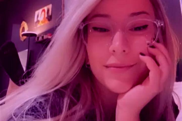 Mila, 28, a blonde grey-eyed indian companion based in Jianchi. Offering Striptease, Prostate Massage, A-Level. Available for incall and outcall, overnight b...