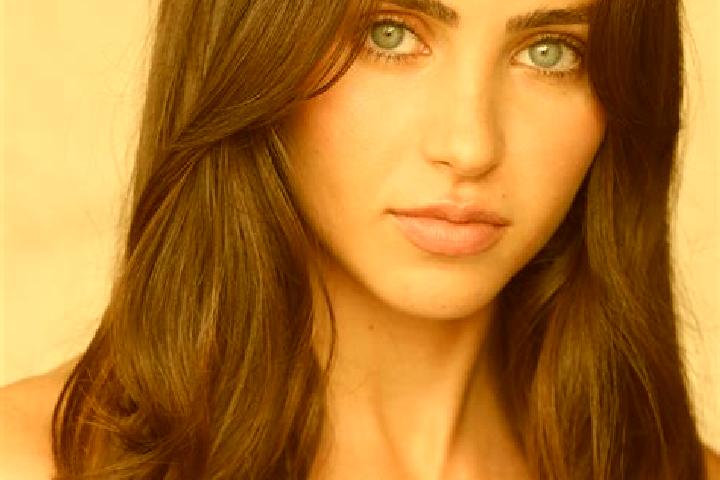 Mila, 28, a brunette grey-eyed indian companion based in Vergano-Villa. Offering Prostate Massage, 69, Duos, OWO. Available for incall and outcall, day and e...