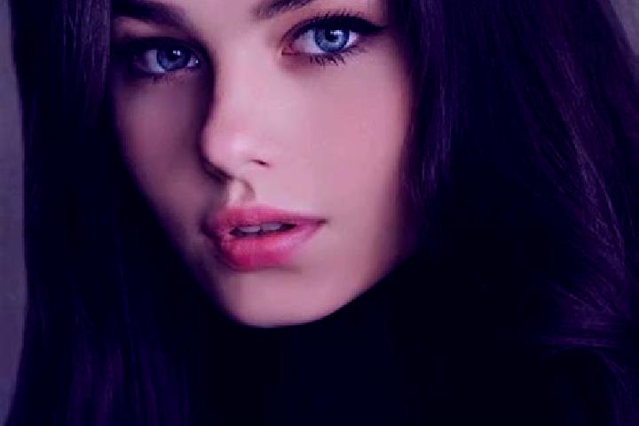 Mila, 28, a red dark-eyed caucasian companion based in Locate Varesino. Offering Dinner Date, Striptease, Fetish. Available for incall and outcall, day and e...