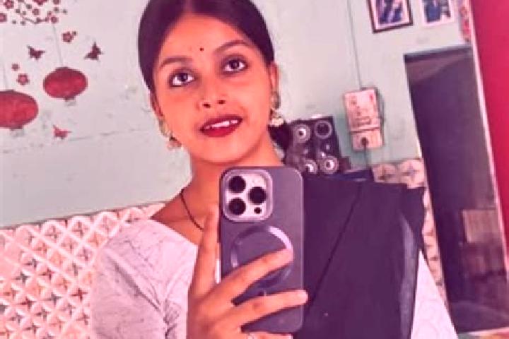 Mila, 28 — Escort in Manpur, India