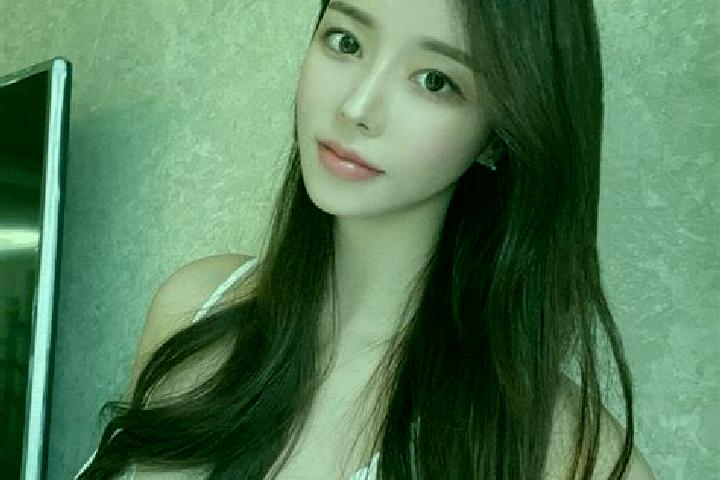Mila, 29 — Escort in Wanggezhuang, China