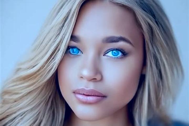 Mila, 30, a blonde blue-eyed latina companion based in Webster City. Offering GFE, Couples, BDSM. Available for incall and outcall, overnight bookings availa...