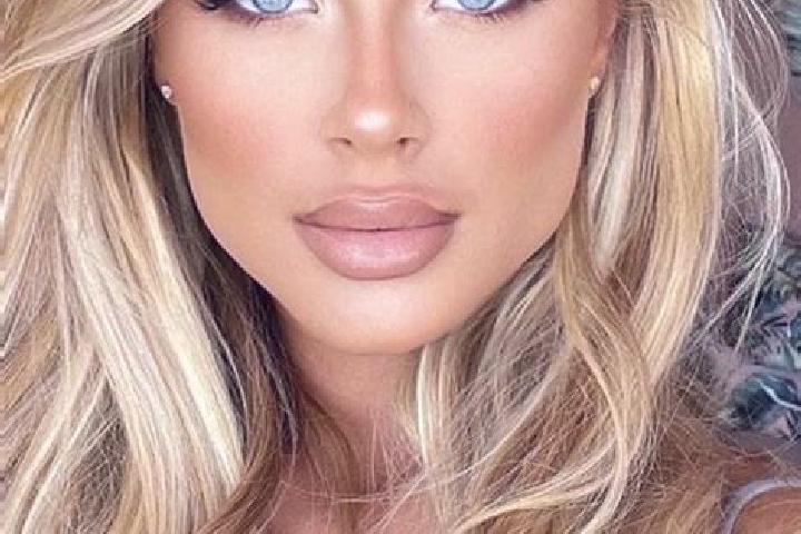 Mila, 30, a blonde hazel-eyed latina companion based in Quilino. Offering Tantra, CIM, 69, Domination. Available for incall and outcall, overnight bookings a...