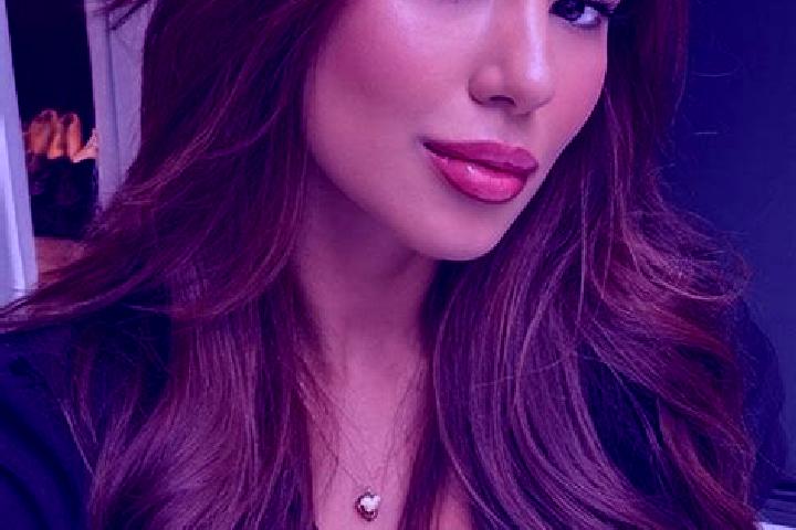 Mila, 30, a chestnut brown-eyed latina companion based in Kuantan. Offering Fetish, Couples. Available for incall and outcall, day and evening dates.