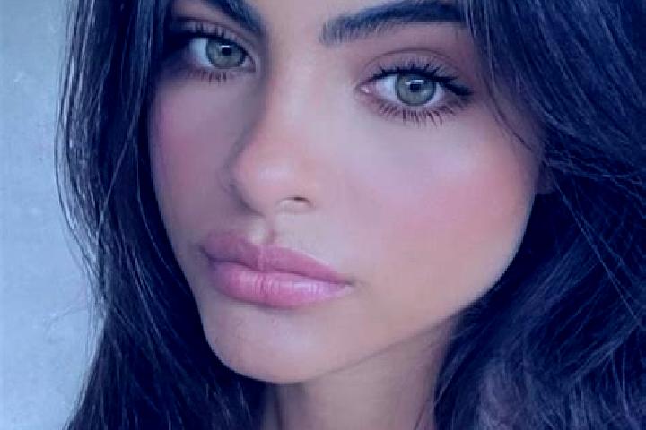 Mila, 30, a chestnut dark-eyed indian companion based in Liangjiazi. Offering Girlfriend Experience, CIM. Available for incall and outcall, day and evening d...