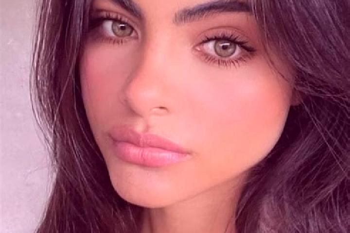 Mila, 30, a chestnut hazel-eyed european companion based in Nueva Santa Rosa. Offering CIM, 69, Domination. Available for incall and outcall, day and evening...