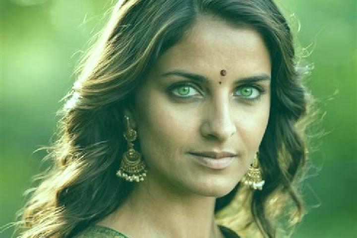 Mila, 30, a red green-eyed indian companion based in Vasyl evsky Ostrov. Offering CIM, Prostate Massage, 69, Roleplay. Available for incall and outcall, day ...