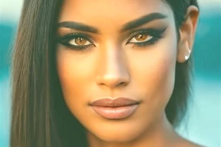 Mila, 30, a red hazel-eyed latina companion based in Mawar. Offering OWO, Domination, Striptease, Girlfriend Experience, CIM. Available for incall and outcal...