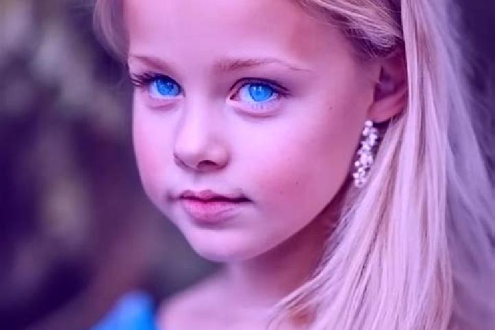 Mila, 31, a blonde blue-eyed ebony companion based in Da anshan. Offering Party Girl, A-Level, CIM. Available for incall and outcall, day and evening dates.