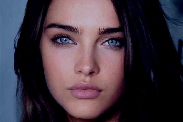 Mila, 31, a brunette amber-eyed caucasian companion based in Playa Azul. Offering Tantra, Roleplay, GFE. Available for incall and outcall, day and evening da...