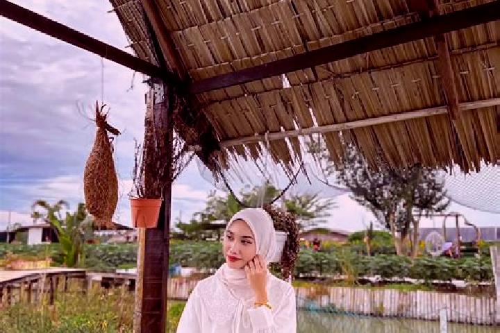 Mila, 31 — Escort in Bagan Datoh, Malaysia