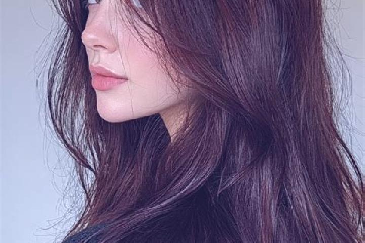 Mila, 32, a auburn brown-eyed asian companion based in Macari. Offering Massage, 69, Roleplay, Erotic Massage. Available for incall and outcall, day and even...