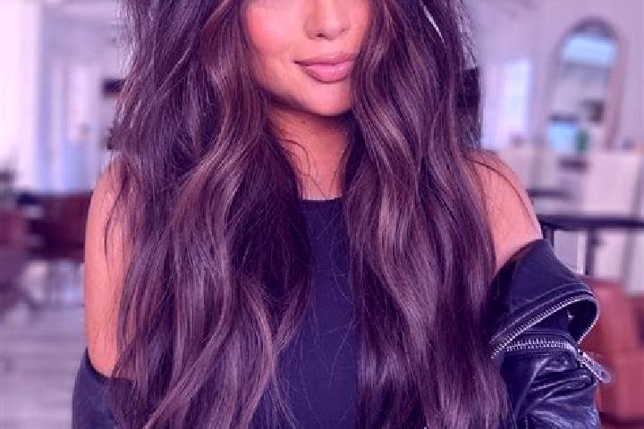 Mila, 32, a brunette dark-eyed indian companion based in Finiq. Offering Domination, Duos, Erotic Massage, OWO. Available for incall and outcall, overnight b...