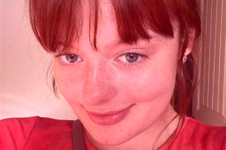 Mila, 32, a red green-eyed caribbean companion based in Lake Mills. Offering Fetish, Dinner Date, Girlfriend Experience, BDSM. Available for incall and outca...